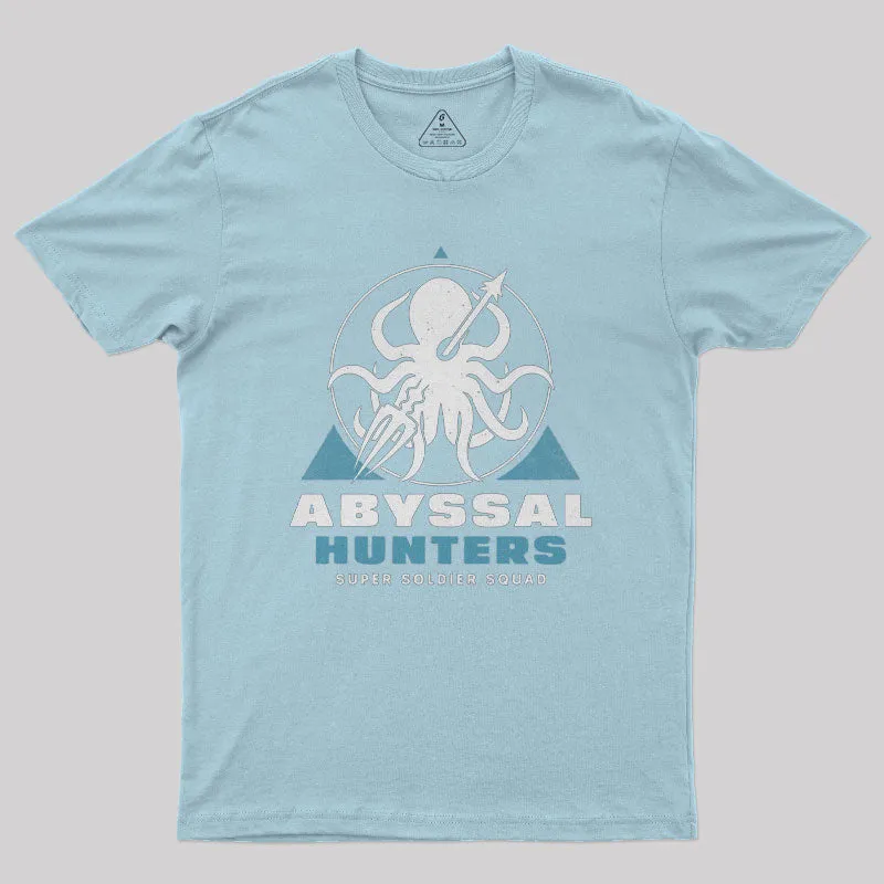 Abyssal Hunters Emblem Nerd T-Shirt