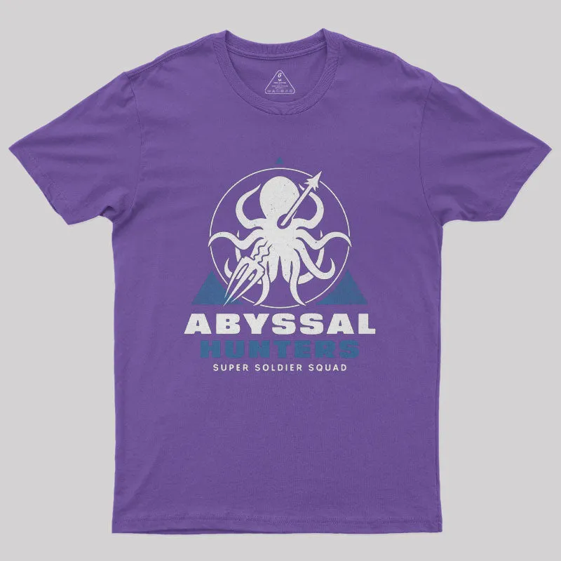 Abyssal Hunters Emblem Nerd T-Shirt