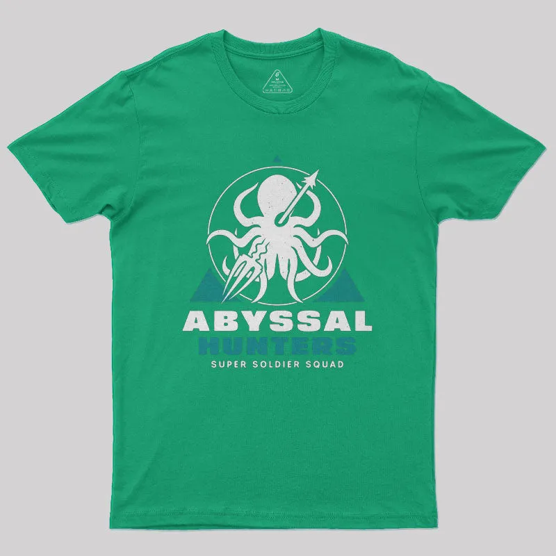 Abyssal Hunters Emblem Nerd T-Shirt