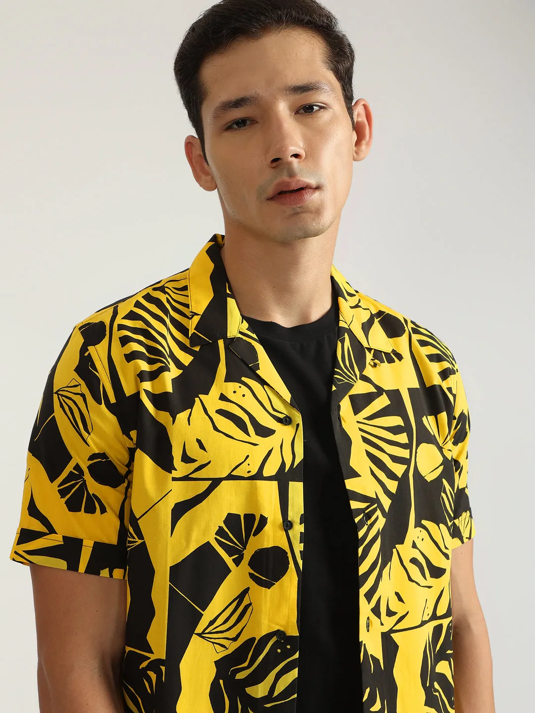 Antony Morato Men Yellow Printed Spread Collar Short Sleeves Shirt