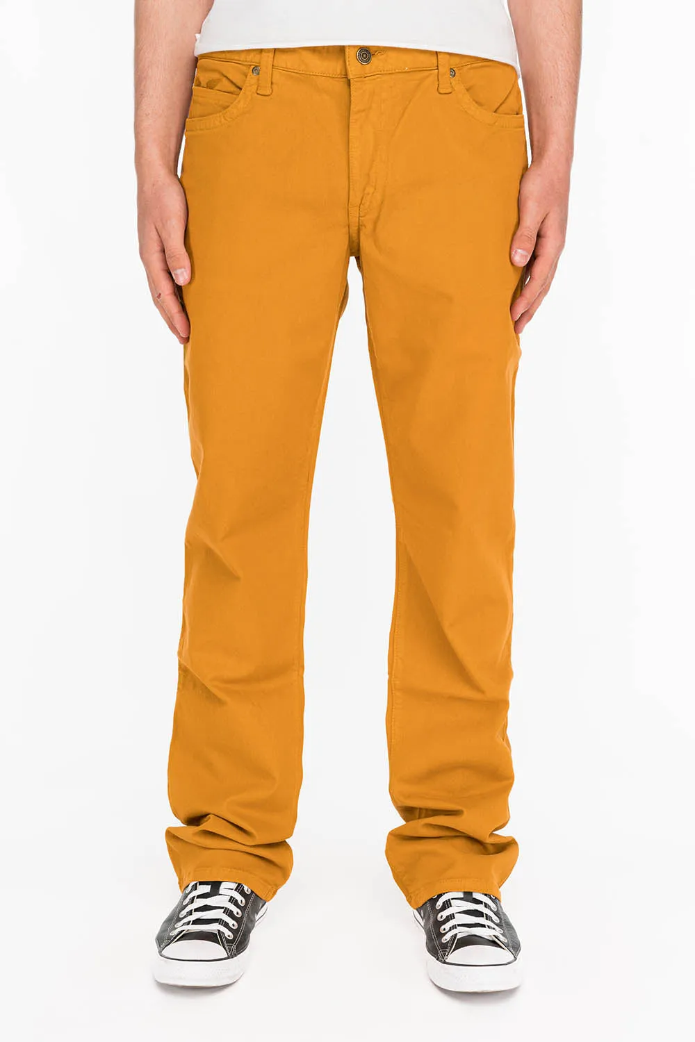 CLASSIC 5 POCKET STRAIGHT LEG JEANS IN CAMEL