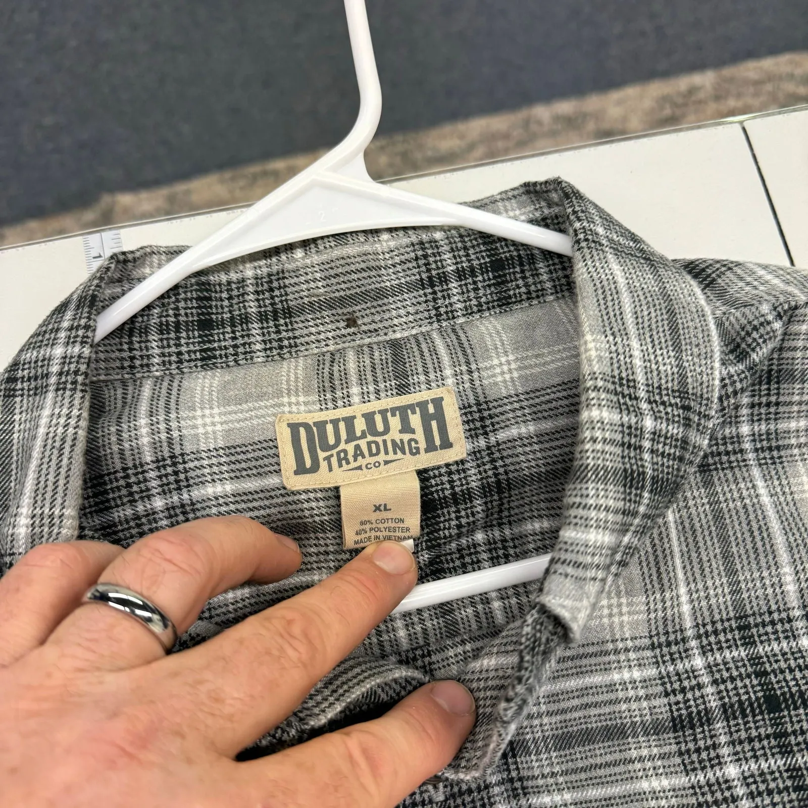 Duluth | Mens Plaid Flannel Work Shirt | Color: Gray | Size: XL | Pre-Owned