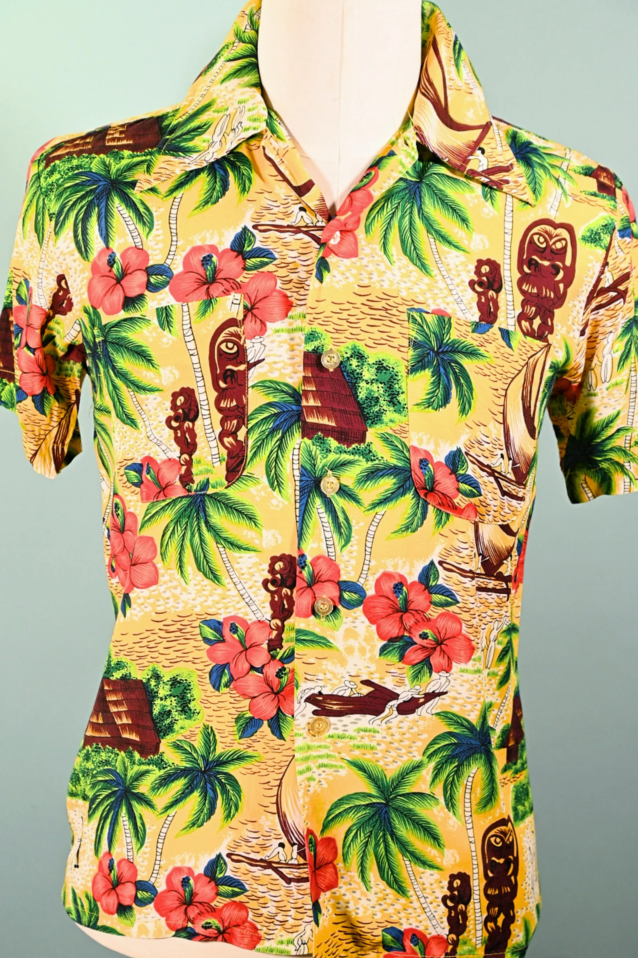 K-Mart Vintage 50s/60s Rayon Hawaiian Shirt, Aloha Bright Tiki Shirt S