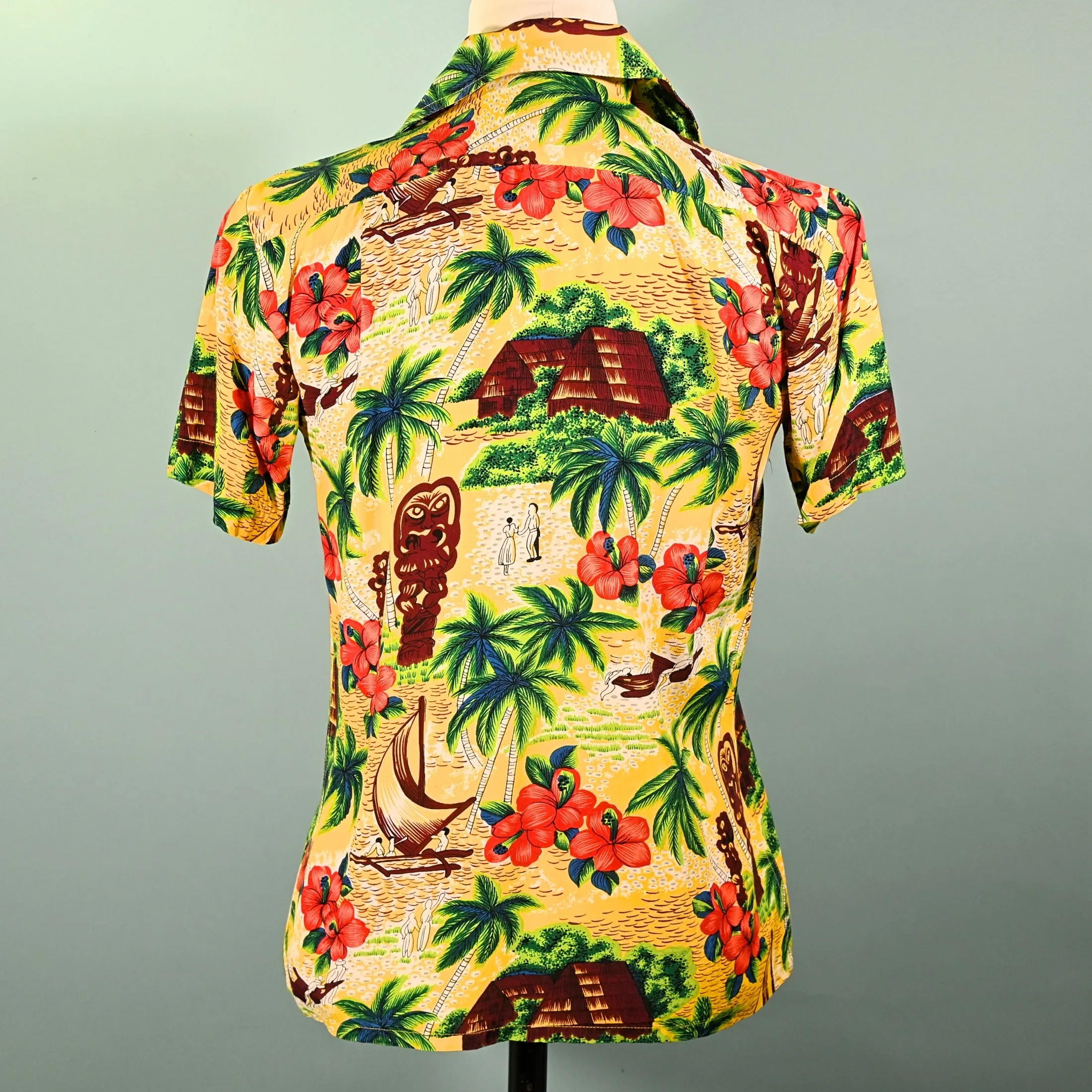 K-Mart Vintage 50s/60s Rayon Hawaiian Shirt, Aloha Bright Tiki Shirt S