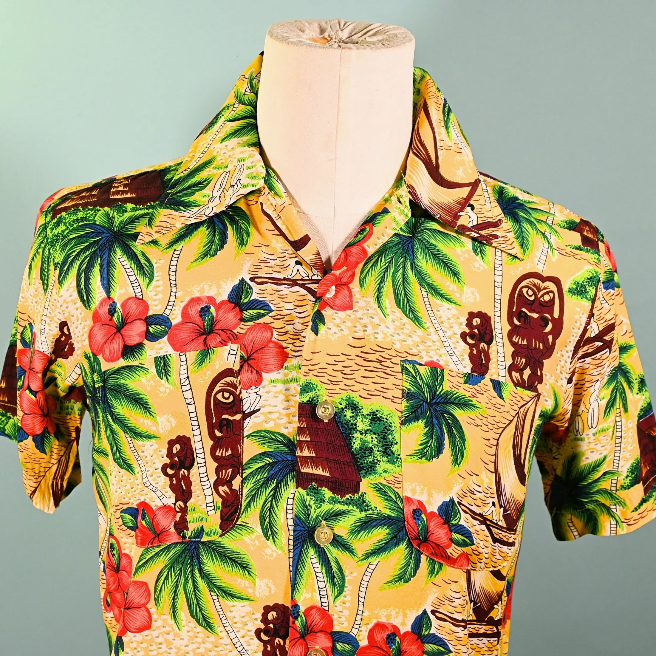 K-Mart Vintage 50s/60s Rayon Hawaiian Shirt, Aloha Bright Tiki Shirt S