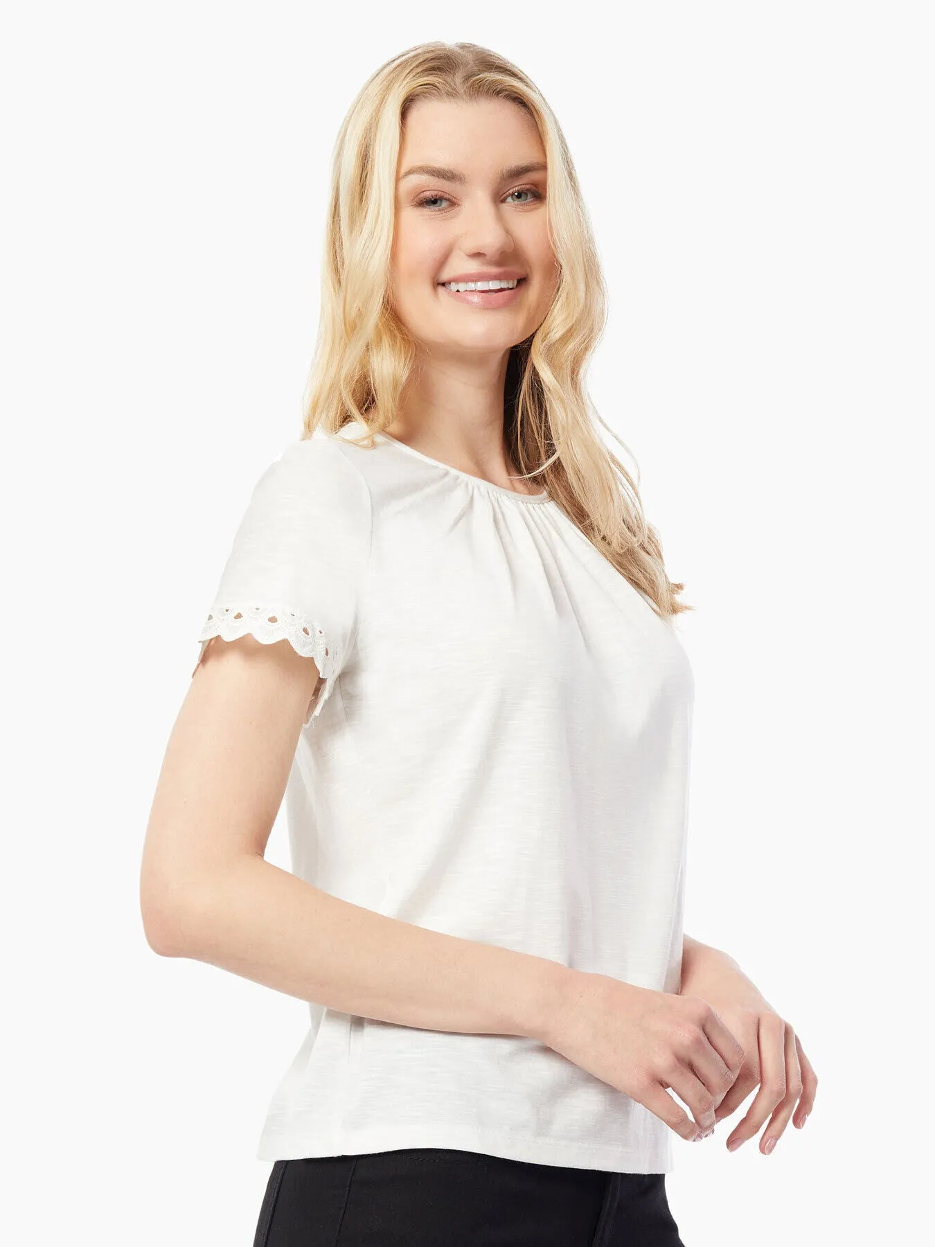 Lace Trim Short Sleeve Slub Knit Top