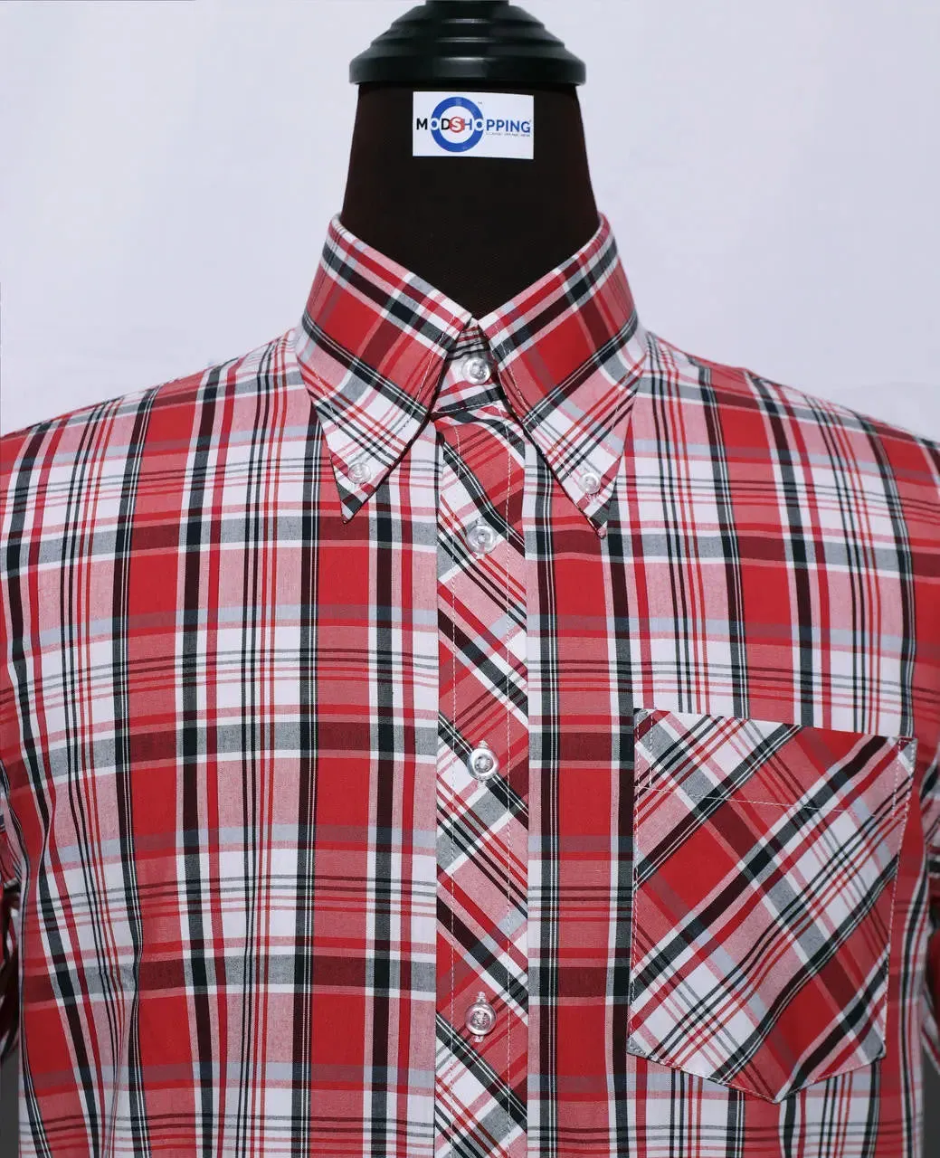 Men's Short Sleeve Red And  White Plaid Shirt Size M