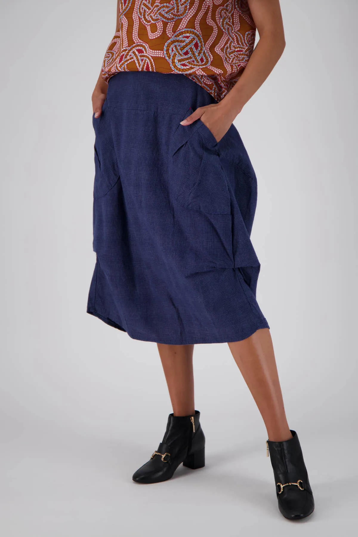 Milwaukee Textured Skirt Navy