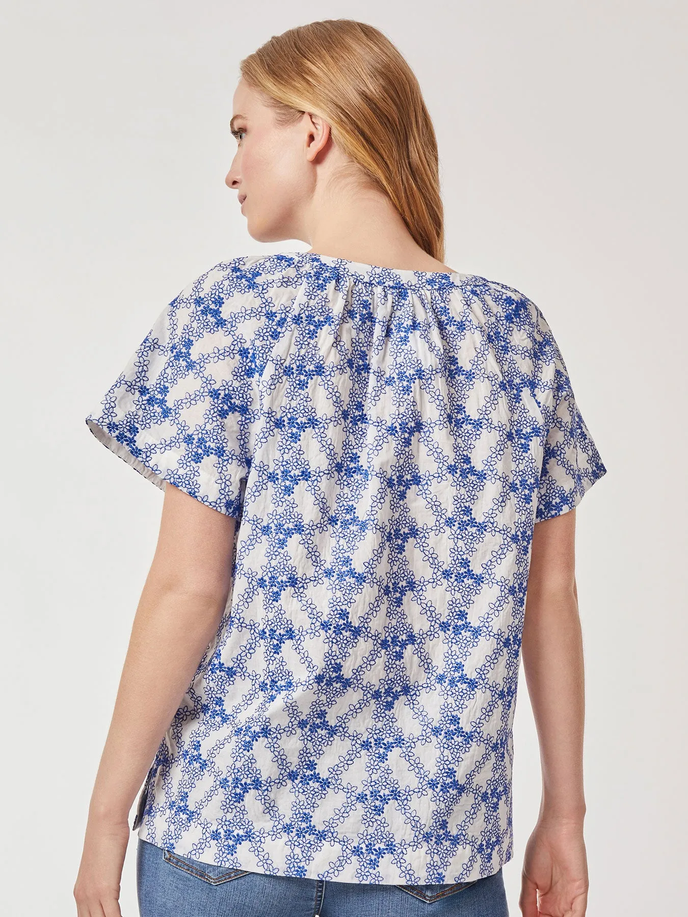 Popover Floral Embroidery Short Sleeve Blouse