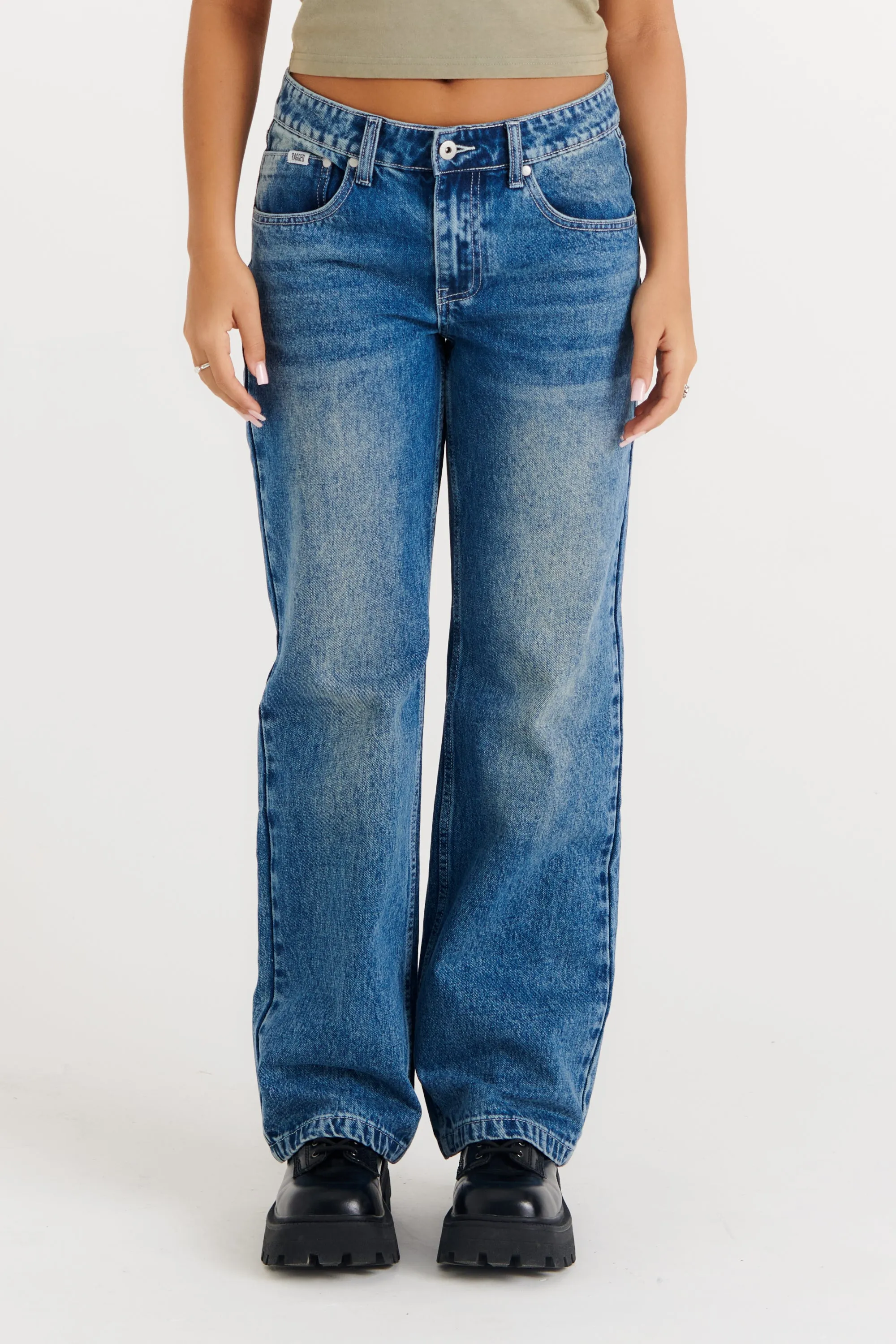 Relaxed Straight Leg Jean Blue